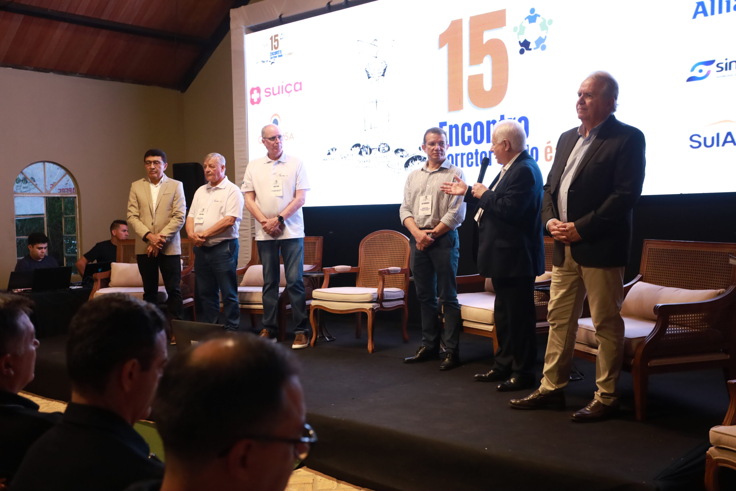 No momento, você está visualizando Sindseg PR/MS presente em Dourados-MS no 15º Encontro Corretor Unido é + Seguro