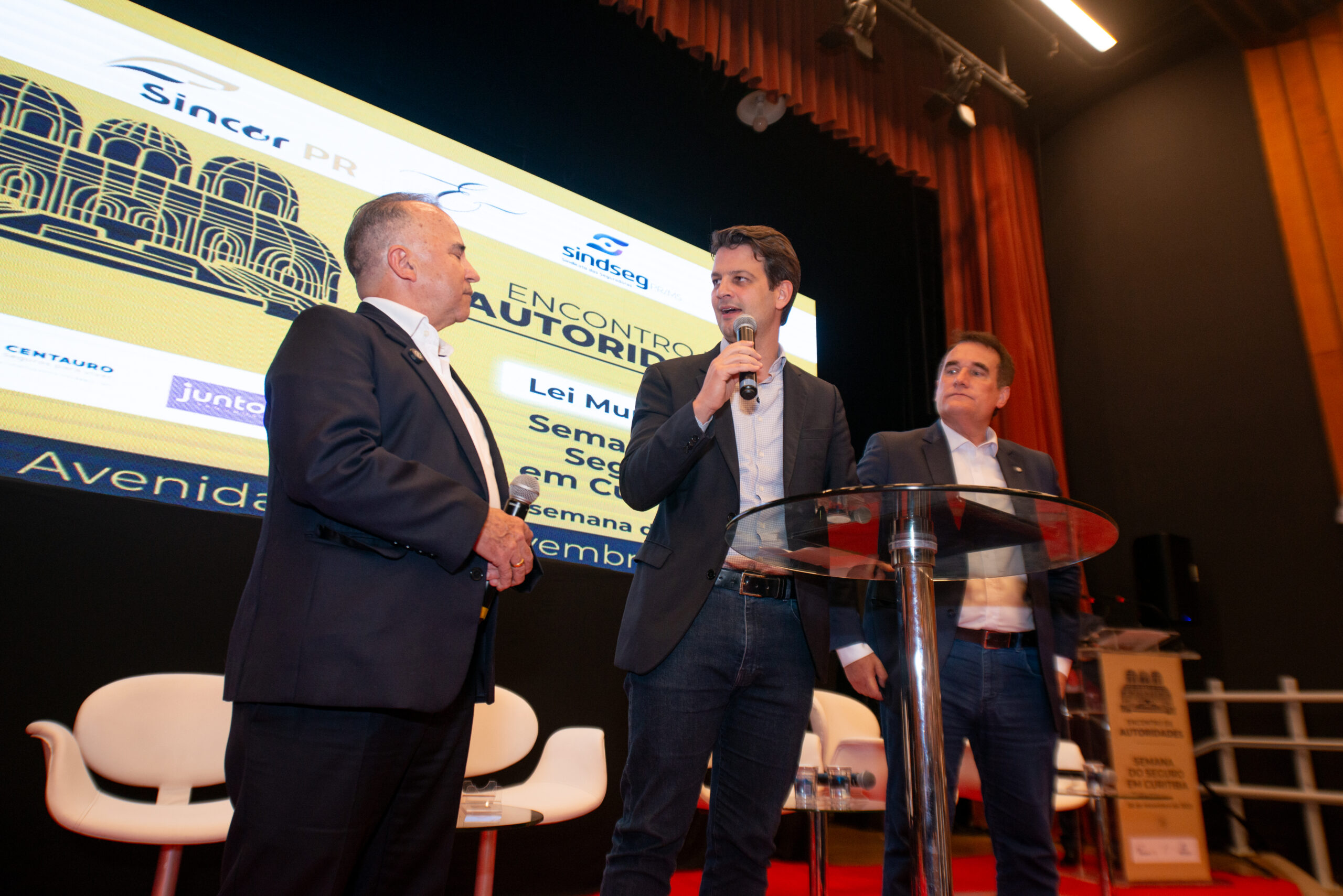 Leia mais sobre o artigo Recorrência de fenômenos climáticos e baixa cobertura seguradora no centro das preocupações em evento que instituiu Semana do Seguro em Curitiba