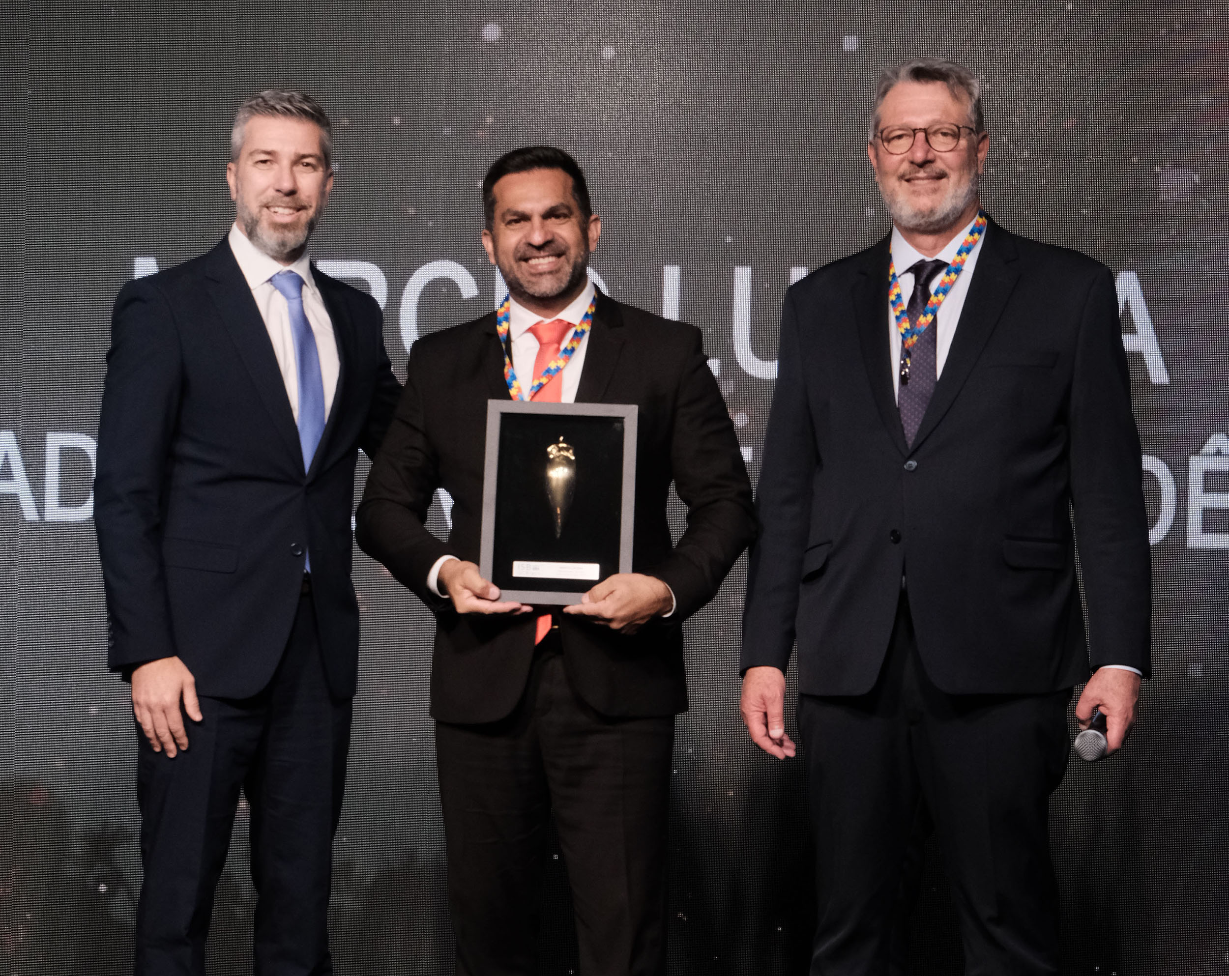 Leia mais sobre o artigo Com recorde de público, Troféu Pinhão de Ouro 2025 celebrou os grandes nomes do mercado de seguros