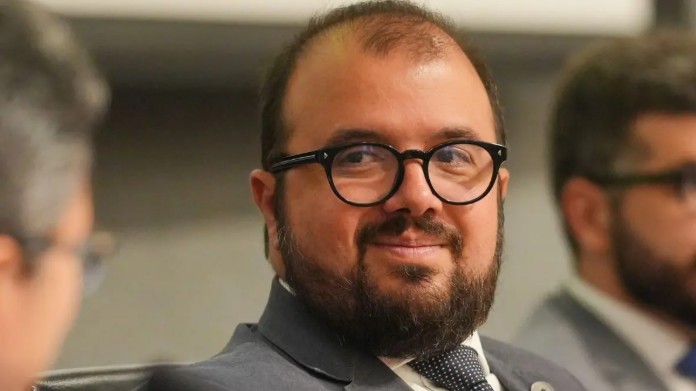 No momento, você está visualizando Regis Dudena assume Secretaria de Reformas Econômicas, que inclui o setor de seguros