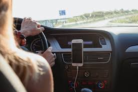 Leia mais sobre o artigo Mulher no volante, perigo constante? Os dados discordam